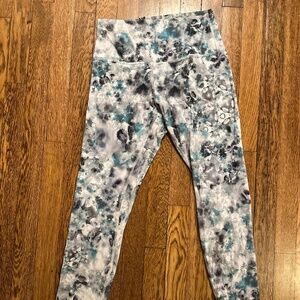 Lululemon Align Splatter Print Leggings- white, black, and blue- SIZE 8